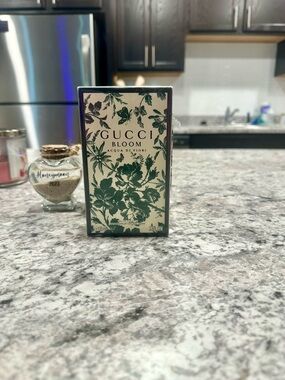 Gucci Bloom Acqua di Fiori Box - Green and Cream